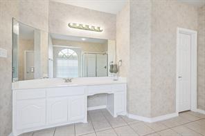 381 Fairlanding Avenue - Photo 19