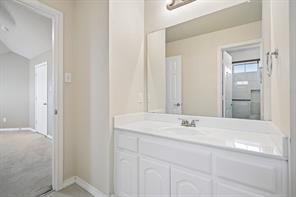 381 Fairlanding Avenue - Photo 24