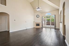 381 Fairlanding Avenue - Photo 6