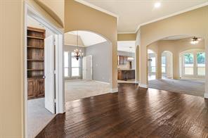 5509 Bentrose Drive - Photo 3