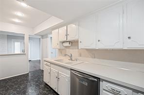 4819 Skillman Street - Photo 9