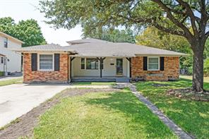 1913 Landa Drive - Photo 1