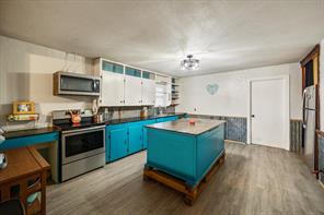101 S Runnels Avenue - Photo 1