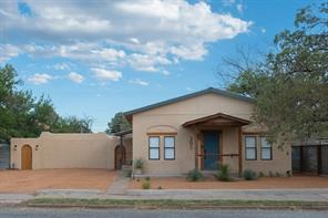 205 W Lincoln Street - Photo 1