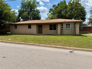 1407 N East St - Photo 1