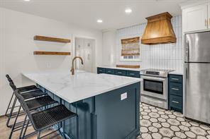 2601 Columbus Avenue - Photo 1