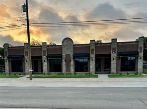 204 N Main Street - Photo 1