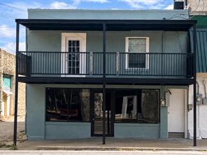 112 W Blackjack Street - Photo 1