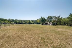 5915 County Road 2516 - Photo 3