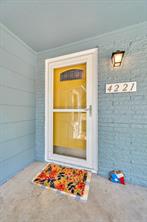 4221 Sanger Avenue - Photo 5