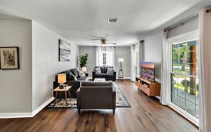 4221 Sanger Avenue - Photo 8