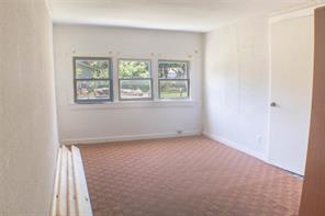 1106 6th Street SE - Photo 8