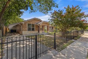 1107 S Waverly Drive - Photo 2