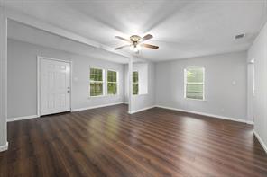 1330 Fordham Road - Photo 5