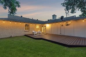 10647 Chesterton Drive - Photo 27