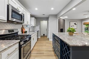 10647 Chesterton Drive - Photo 8