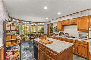 1190 Whispering Oaks Drive - Photo 7