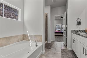 736 Carmen Street - Photo 18