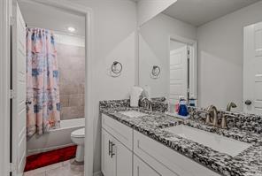736 Carmen Street - Photo 30