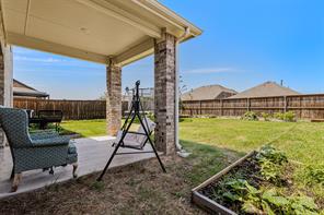 736 Carmen Street - Photo 33