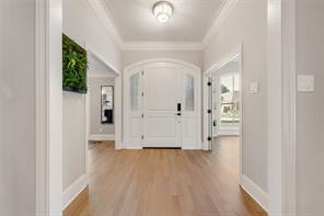 6902 Deloache Avenue - Photo 3