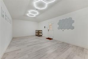 6902 Deloache Avenue - Photo 36