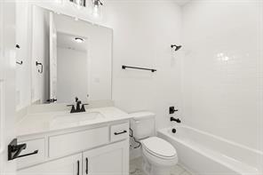 2904 Manchester Court - Photo 33