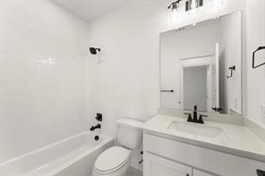 2904 Manchester Court - Photo 36