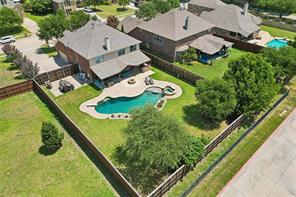 5732 Chateau Drive - Photo 1