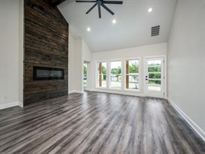 204 W Collins - Photo 8