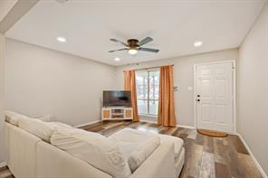 3621 Edgewood Drive - Photo 4