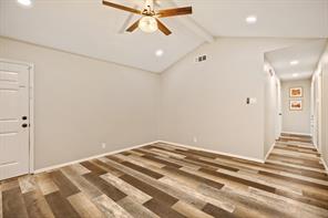 3621 Edgewood Drive - Photo 7