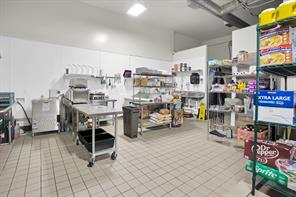 1136 Main Street - Photo 23