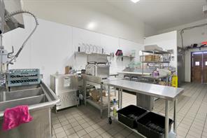 1136 Main Street - Photo 25