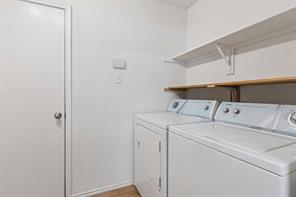 3800 Windy Point Drive - Photo 22