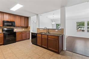 3800 Windy Point Drive - Photo 9