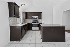 1025 Highland Station Drive - Photo 14