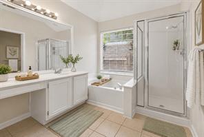 1025 Highland Station Drive - Photo 4