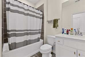 605 FRIENDSWOOD - Photo 15