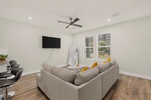 605 FRIENDSWOOD - Photo 5