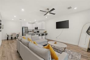 605 FRIENDSWOOD - Photo 6