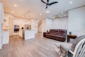 7124 Soto Street - Photo 7