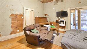 216 Fortune Street - Photo 2