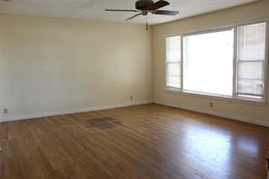 860 N Harbin Drive - Photo 4