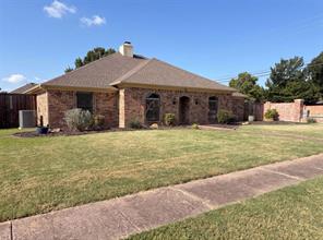 3032 Laguna Drive - Photo 5