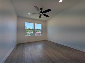 1337 ADELAIDE Drive - Photo 15