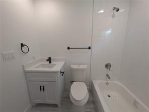 1337 ADELAIDE Drive - Photo 23