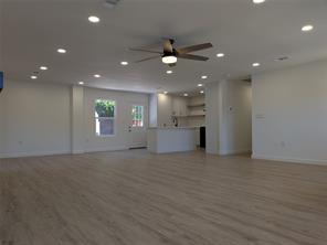 1337 ADELAIDE Drive - Photo 6