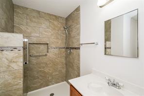 8717 Hunters Creek Drive - Photo 14