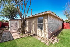 8717 Hunters Creek Drive - Photo 5